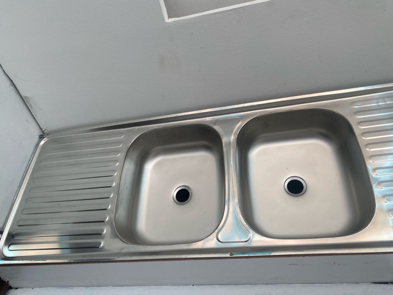 DBDT Kitchen Sink
